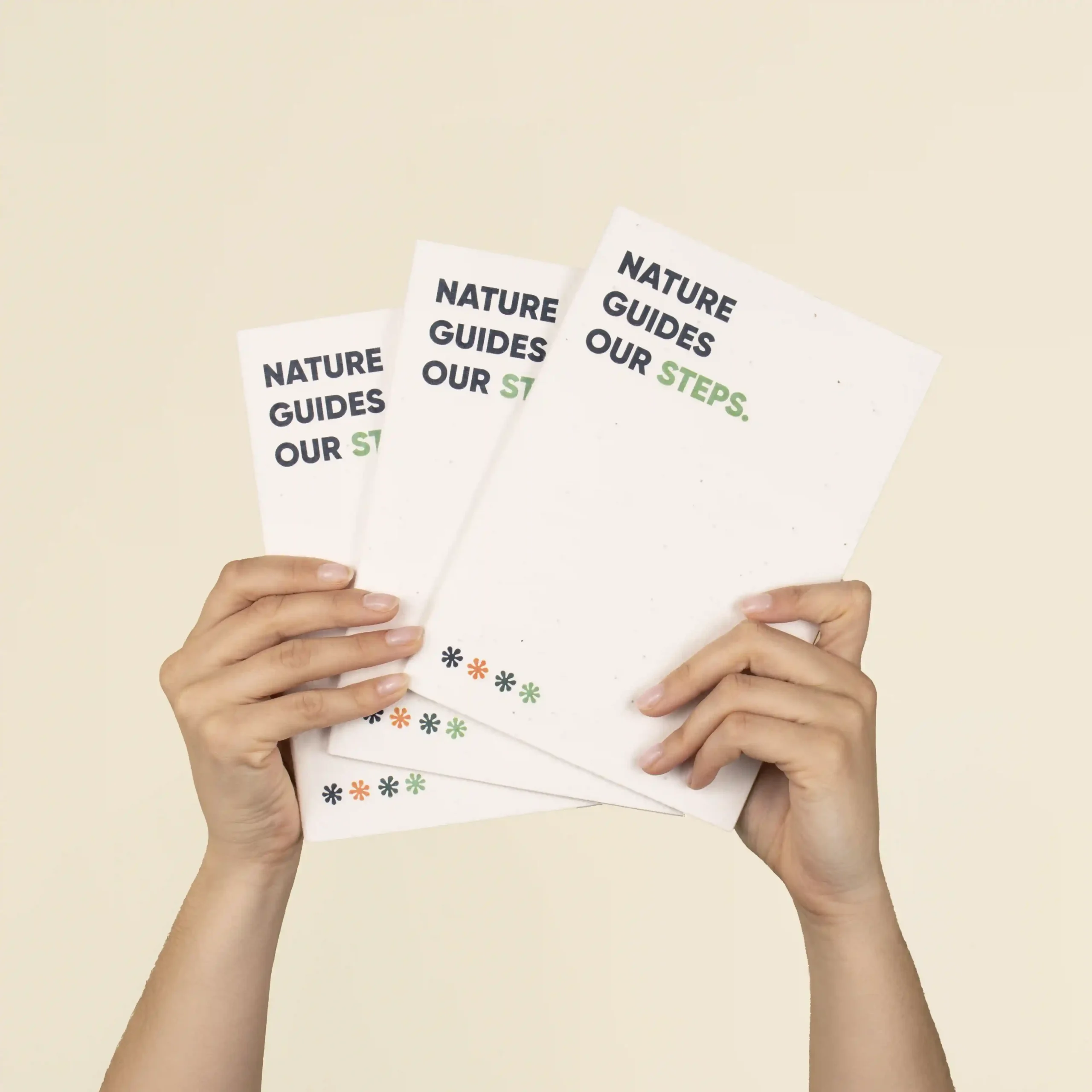 SHON: Carnet écologique avec couverture à planter. Personnalisation en quadri sur la couverture avant et arrière                                                                                               